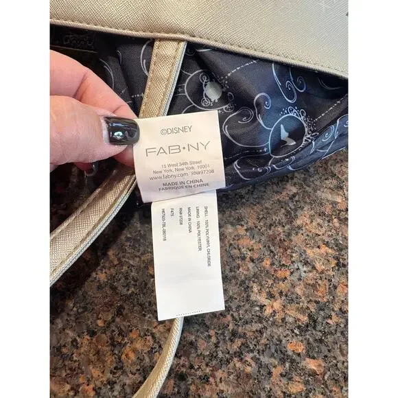 Disney Cinderella Silver Tote A Dream is a Wish Excellent Condition - Picture 8 of 9